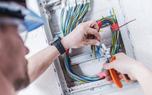 Electrician in Long Beach - Commercial Building