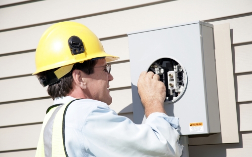 Electrician in Long Beach Emergency Electrical Services